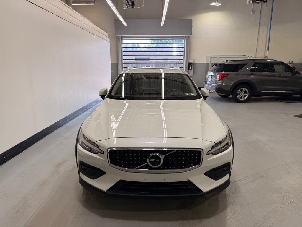 Thumbnail: 2022 Volvo S60 - 8