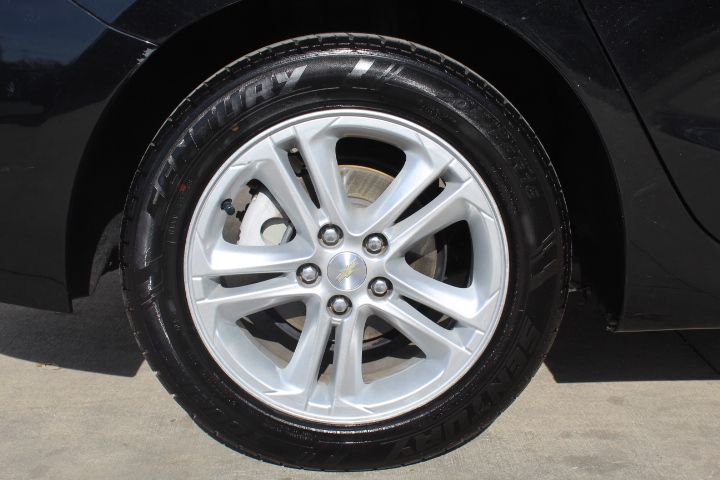 Used Car 2018 Chevrolet Cruze  Lt For Sale Under $10,000 In Georgetown, Texas