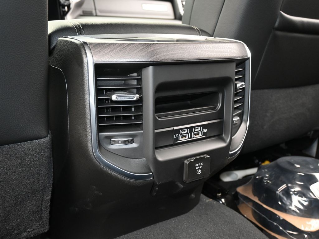 New 2026 Diamond Black Crystal Pearlcoat Ram Laramie image 33