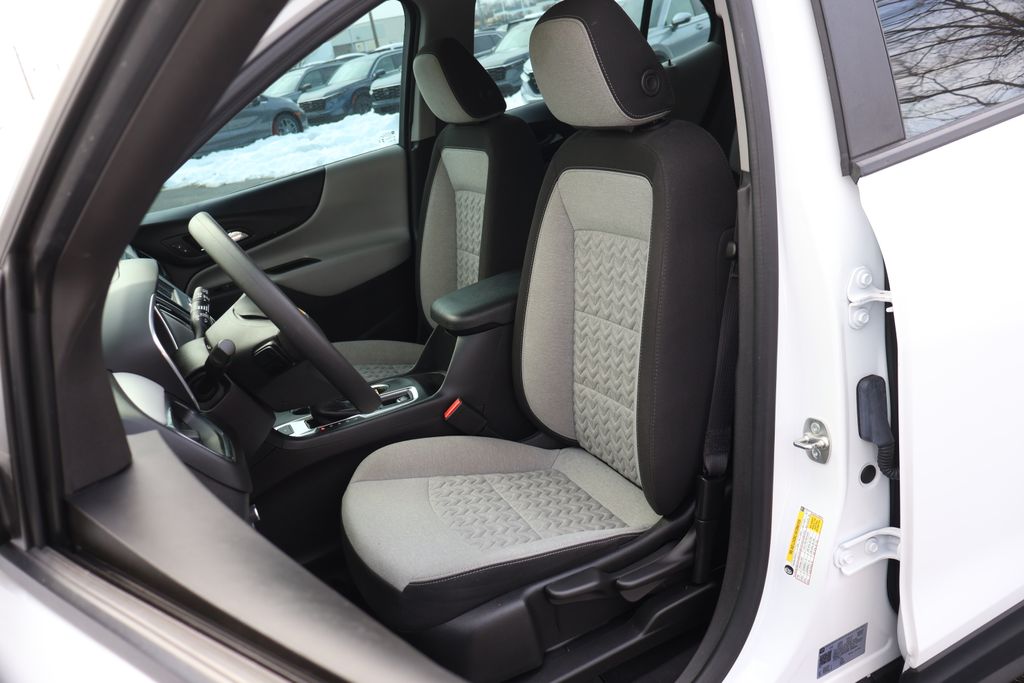 Thumbnail: 2024 Chevrolet Equinox - 31