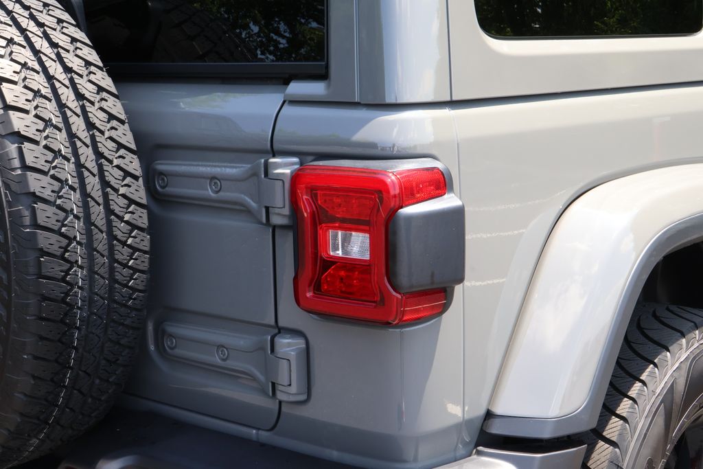 Thumbnail: 2021 Jeep Wrangler - 7