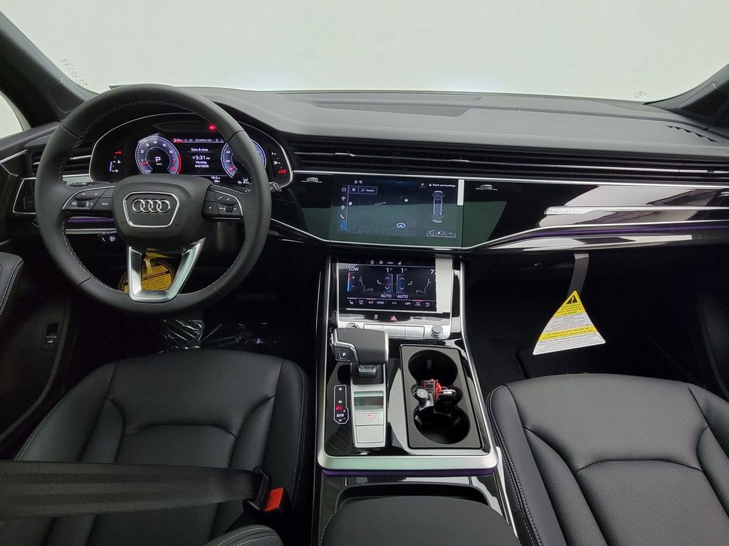 Thumbnail: 2026 Audi Q7 - 21