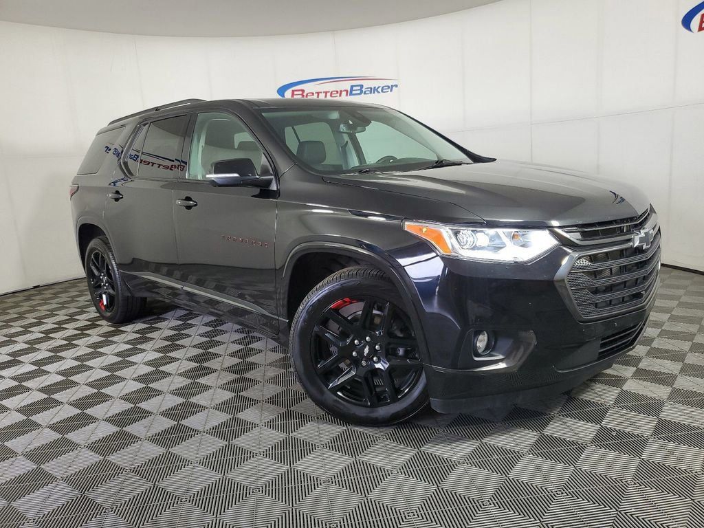 2021 Chevrolet Traverse Premier 41