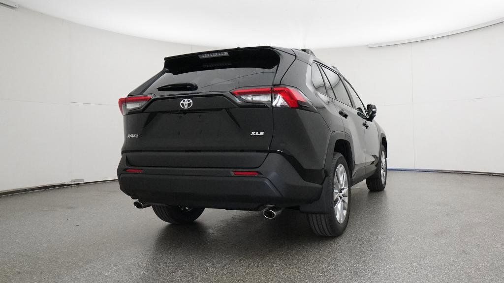 Thumbnail: 2025 Toyota RAV4 - 20