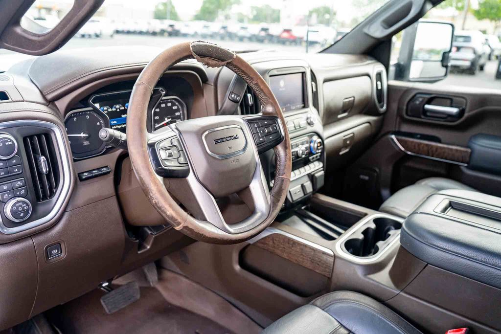 Used Car 2022 Gmc Sierra 2500hd  Denali For Sale Under $50,000 In Austin, Texas