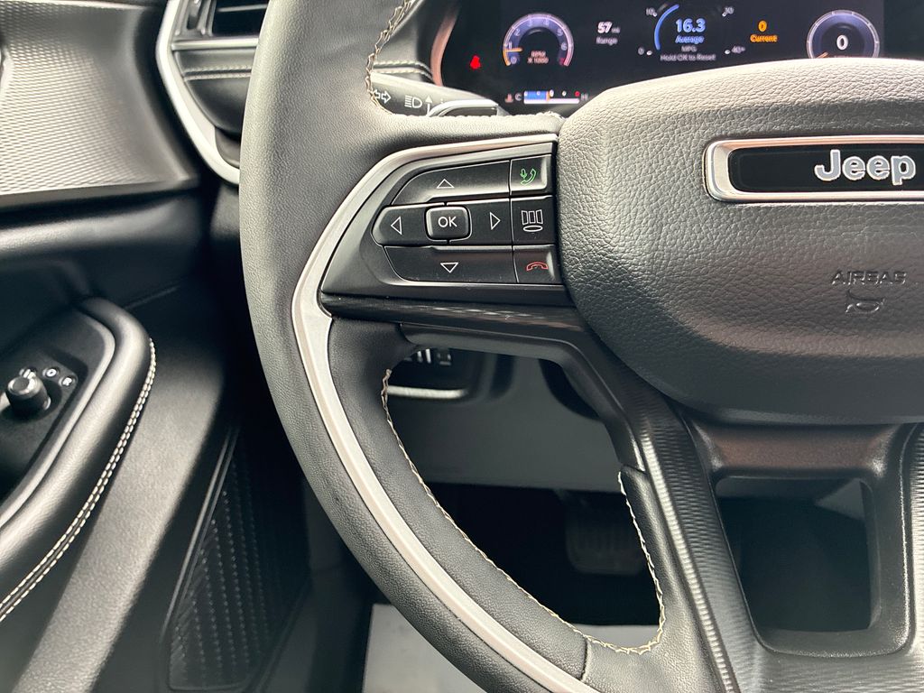 2023 Jeep Grand Cherokee Altitude X Gray at Auto Express Mitsubishi
