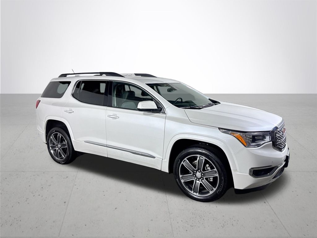 2019 Gmc Acadia Denali photo 2