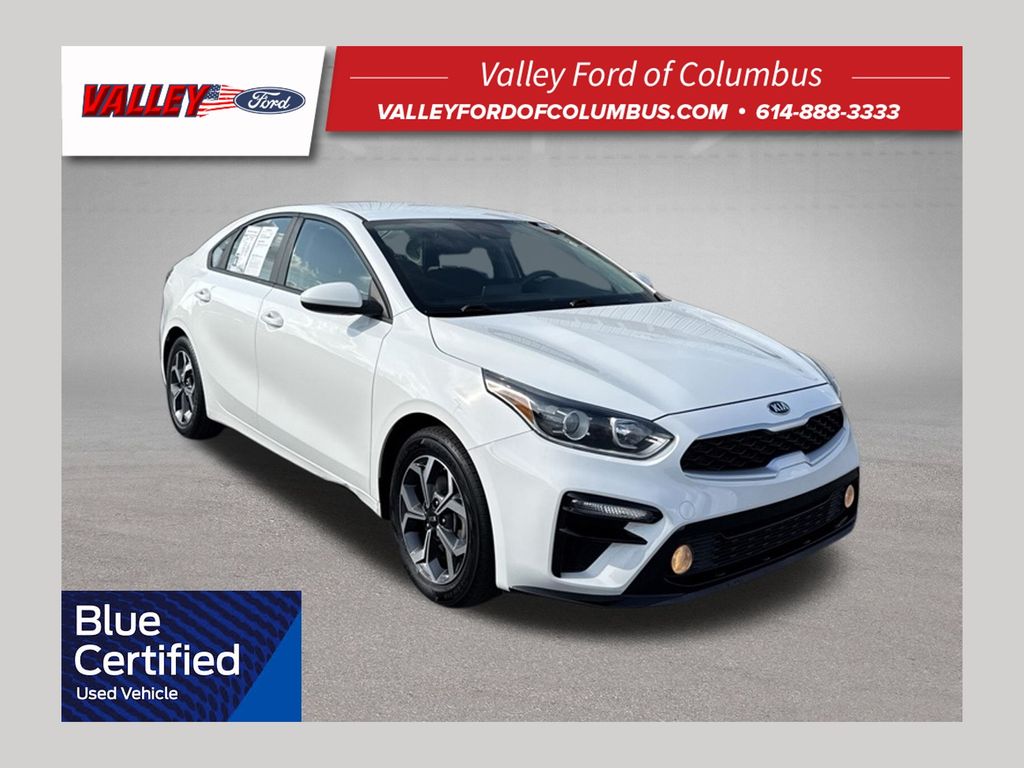 Clear White 2020 Kia Forte Sedan Front-Wheel Drive Continuously Variable Transmission