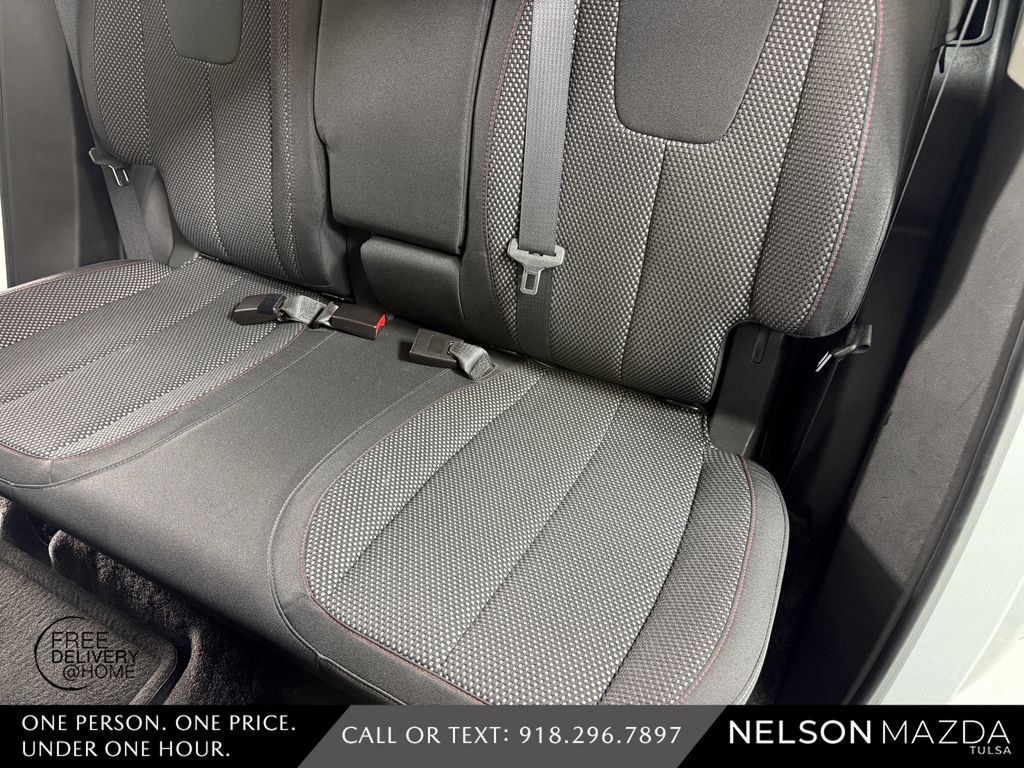 Used 2016 Silver Chevrolet LT image 37