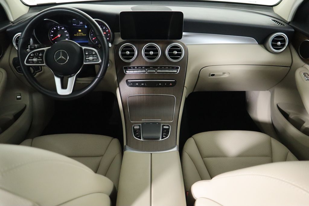 2022 Mercedes-Benz GLC 300 13