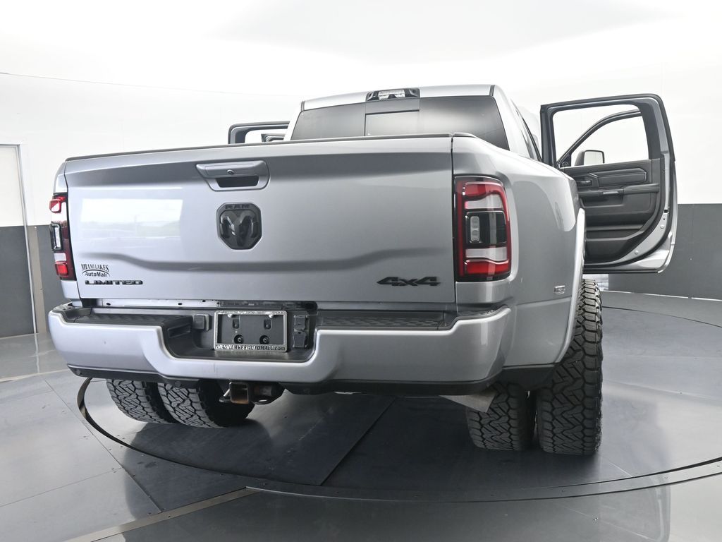 Used 2024 Billet Silver Metallic Clearcoat Ram Limited image 77