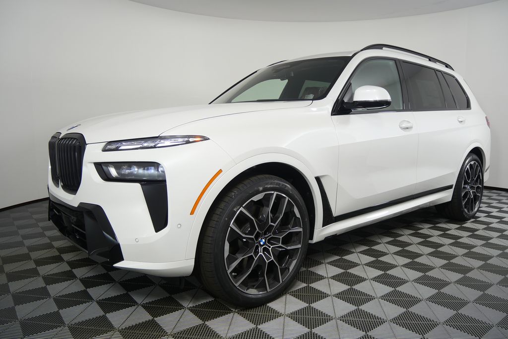 Thumbnail: 2026 BMW X7 - 8
