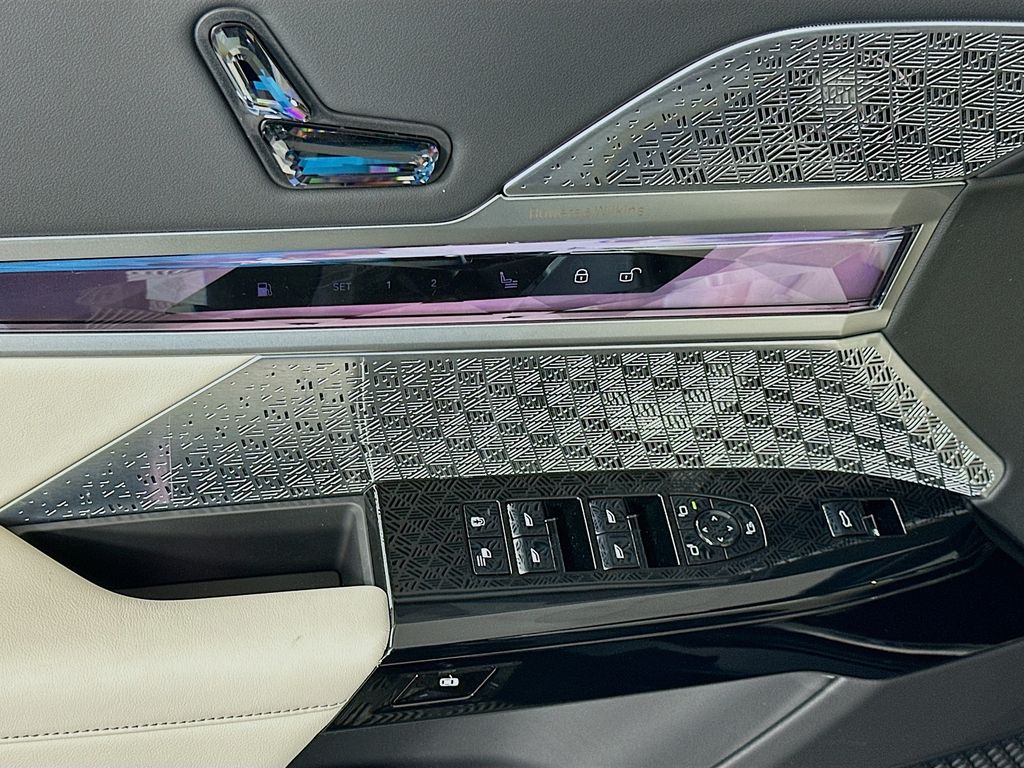 Thumbnail: 2026 BMW 7 Series - 20