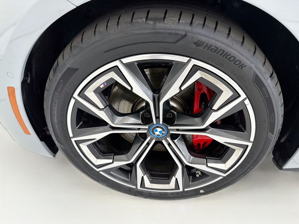 Thumbnail: 2024 BMW i4 - 29