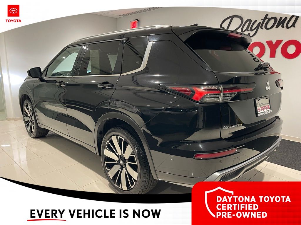 Used 2025 Mitsubishi Outlander SUV