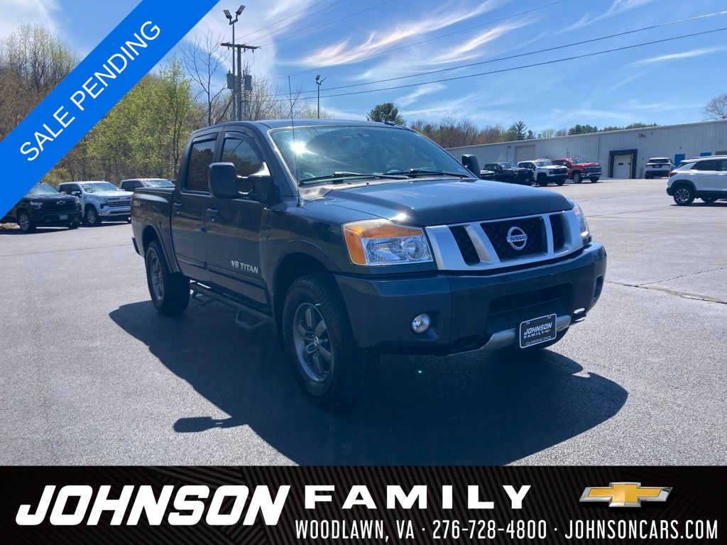 Arctic Blue Metallic 2015 Nissan Titan PRO-4X Crew Cab 4WD Pickup Truck Four-Wheel Drive 5-Speed Automatic