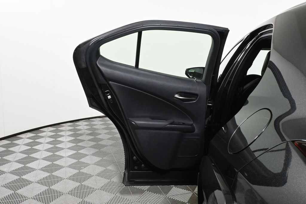 Thumbnail: 2022 Lexus UX - 30