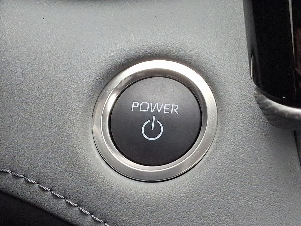 Thumbnail: 2025 Toyota Highlander - 27