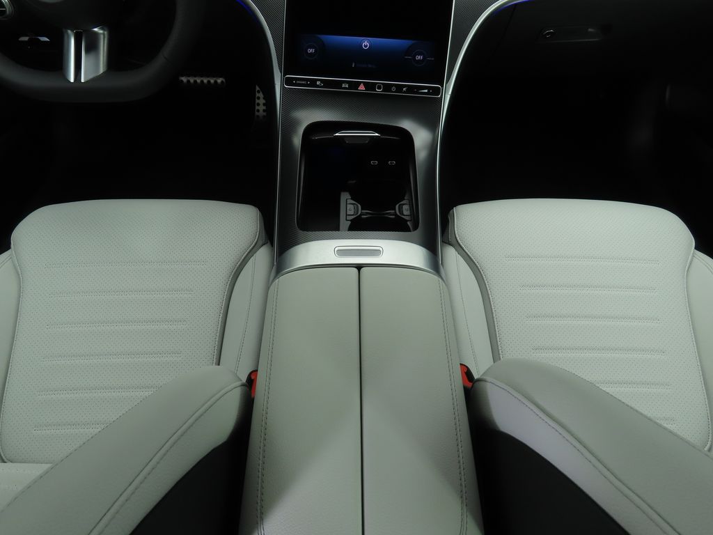 Thumbnail: 2025 Mercedes-Benz C-Class - 16