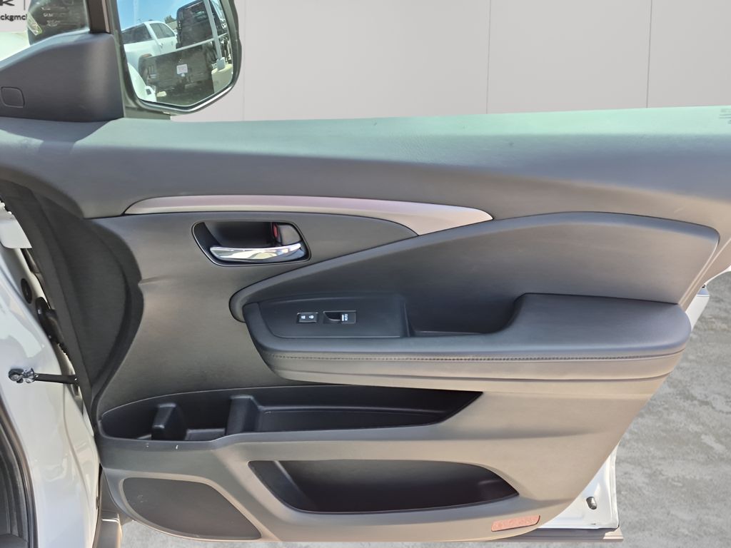 Used 2021 White Honda EX-L image 13