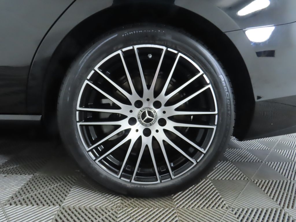 Thumbnail: 2023 Mercedes-Benz C-Class - 31