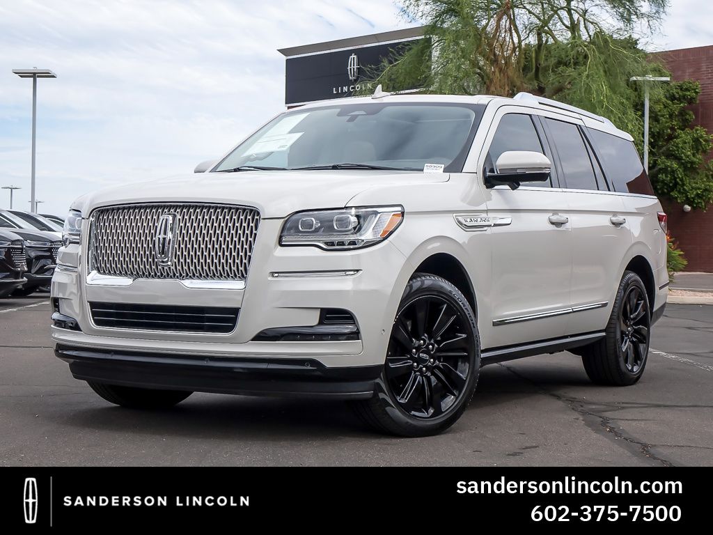 Ceramic Pearl Metallic Tri-Coat 2023 Lincoln Navigator Reserve 4WD SUV / Crossover Four-Wheel Drive Automatic