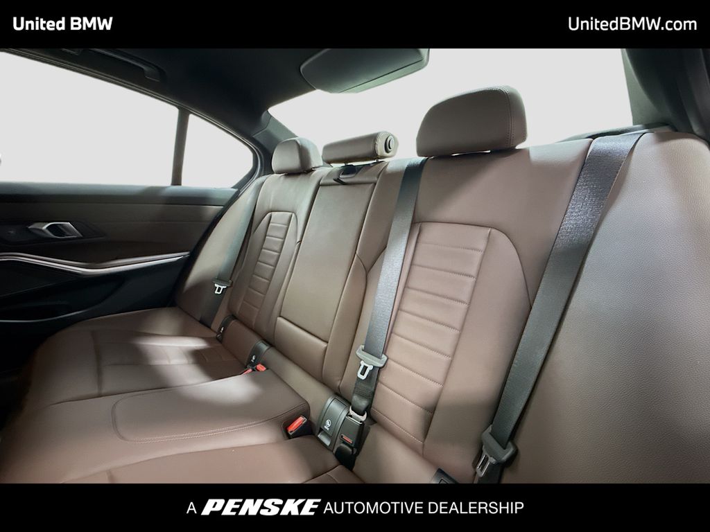 Thumbnail: 2026 BMW 3 Series - 13