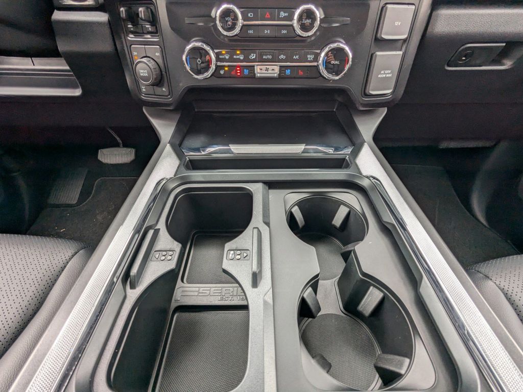 2025 Ford F-250 Super Duty Lariat