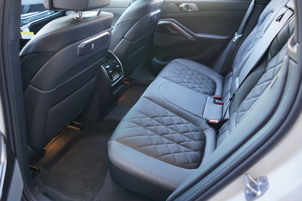 Thumbnail: 2026 BMW X6 - 19