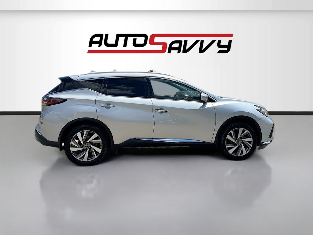 Used 2020 Silver Nissan SL image 8