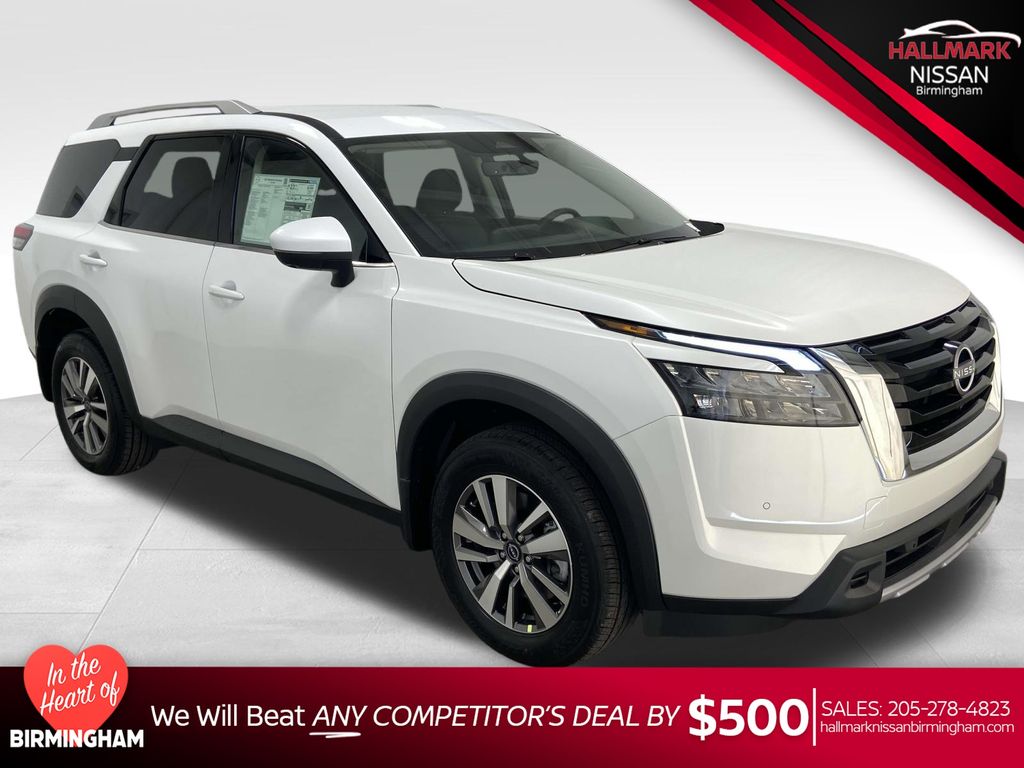 2025 Nissan Pathfinder SL