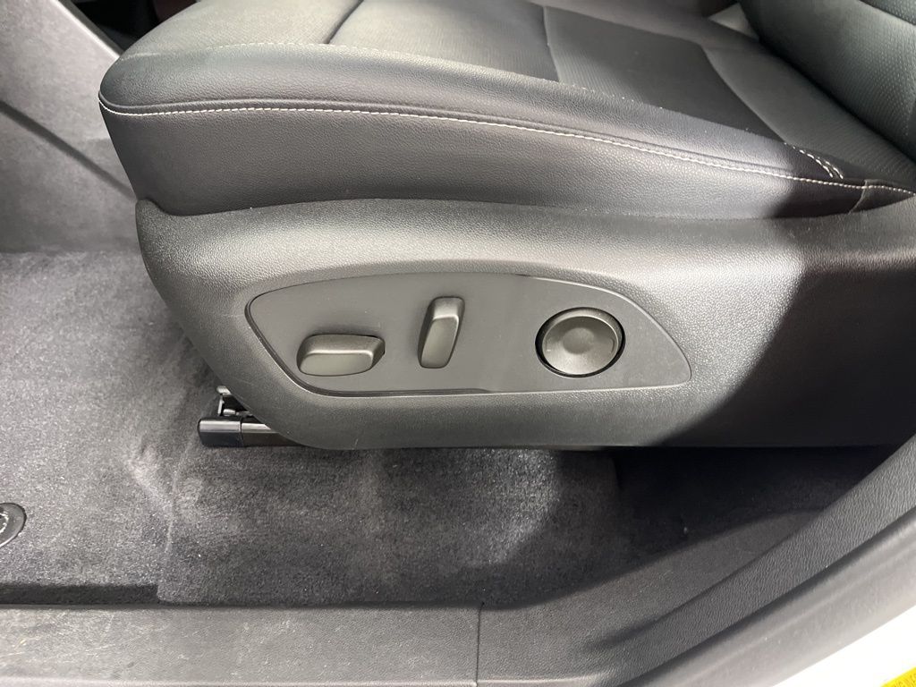 Thumbnail: 2025 Chevrolet Traverse - 24