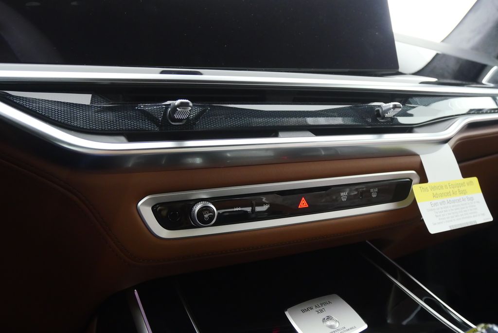 2026 BMW X7 Alpina XB7 28