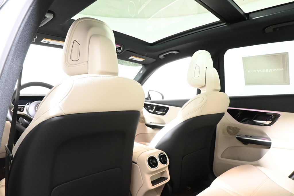 Thumbnail: 2026 Mercedes-Benz GLC - 29