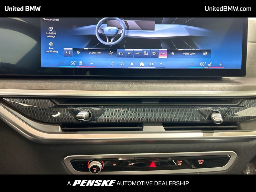 2025 BMW X7 xDrive40i 19