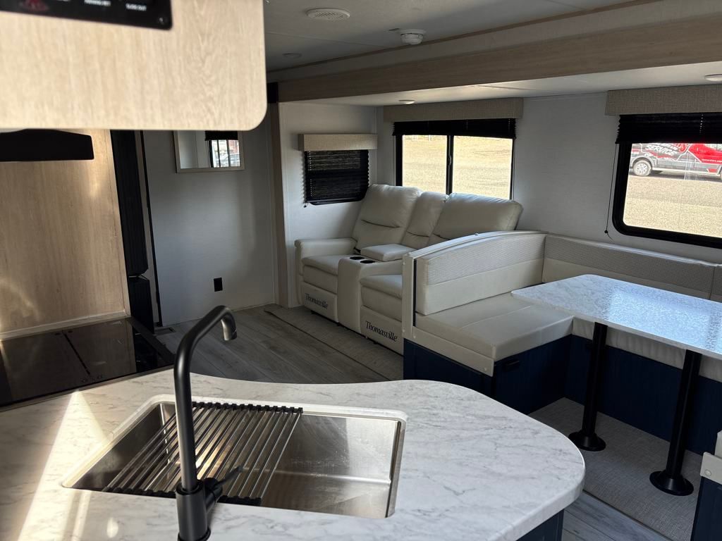 2025 Prime Time Avenger 27 RBS Travel Trailer