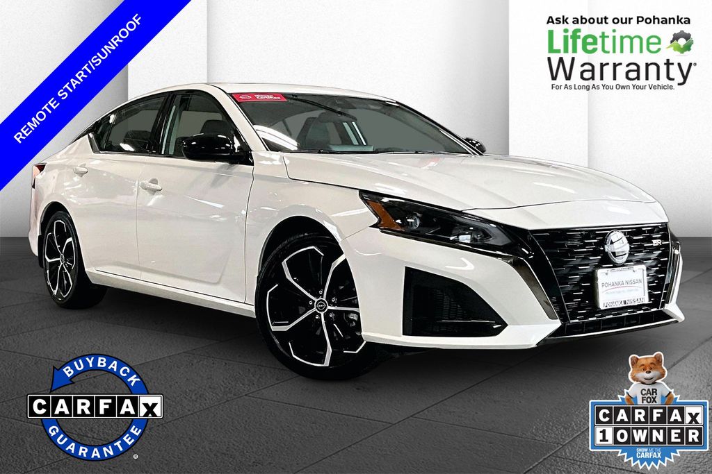 Pearl White Tricoat 2025 Nissan Altima Sedan Front-Wheel Drive Continuously Variable Transmission