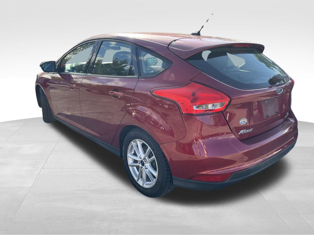 2016 Ford Focus SE 6