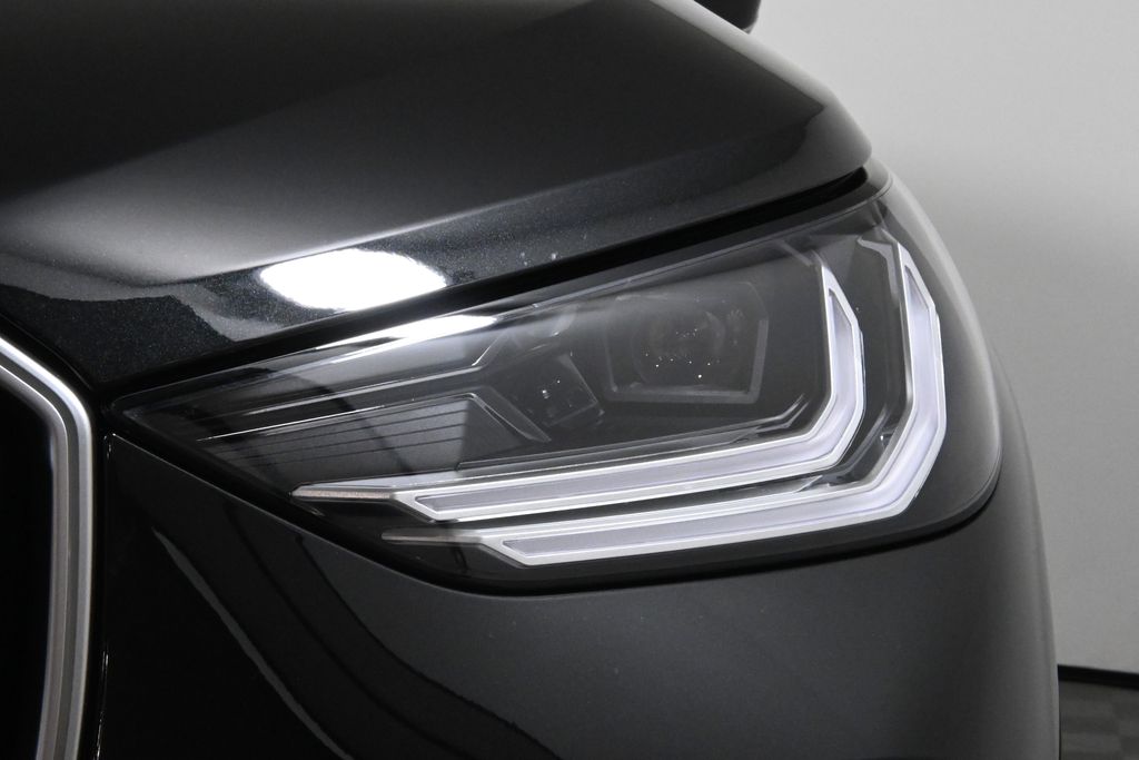 Thumbnail: 2026 BMW X3 - 11