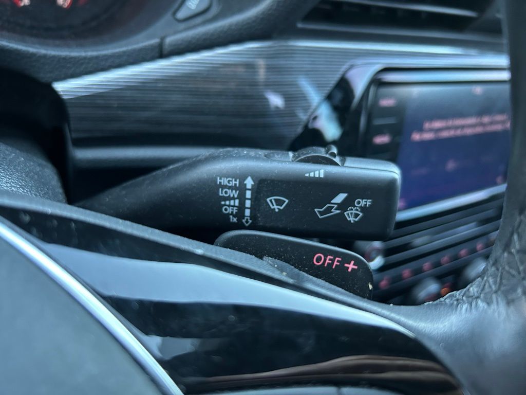 Thumbnail: 2022 Volkswagen Passat - 22