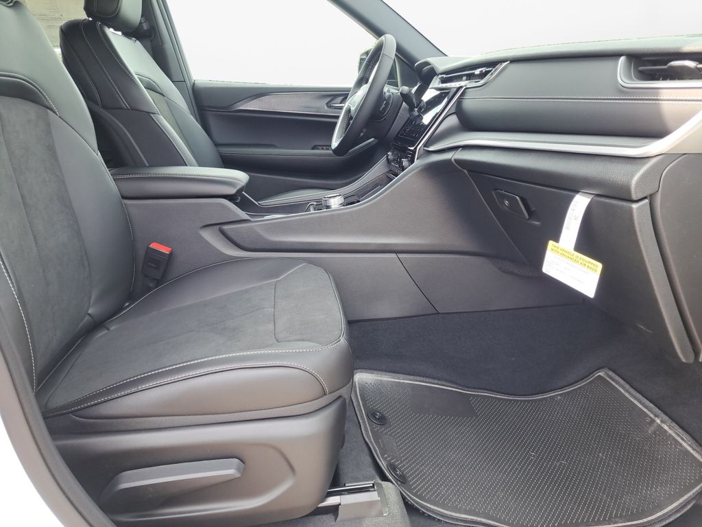 New Car 2025 Jeep Grand Cherokee  Altitude X For Sale Under $40,000 In Austin, Texas