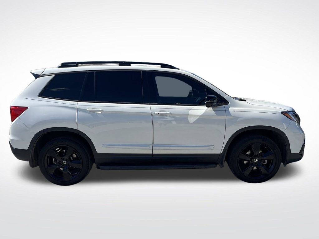 2019 Honda Passport Elite 3