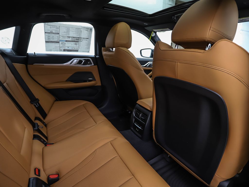 Thumbnail: 2026 BMW 4 Series - 26