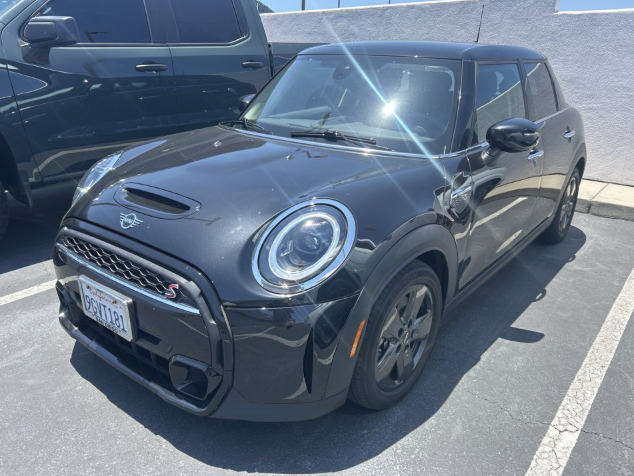 Midnight Black 2024 MINI Cooper S 4-Door Hatchback FWD Hatchback Front-Wheel Drive 7-Speed Automatic