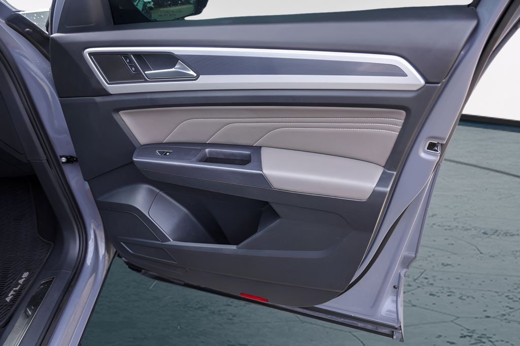 Used Car 2021 Volkswagen Atlas Cross Sport  3.6l V6 Se W/technology R-line For Sale Under $25,000 In Austin, Texas