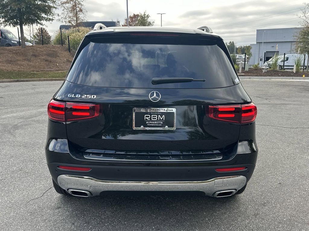 2024 Mercedes-Benz GLB GLB 250 7