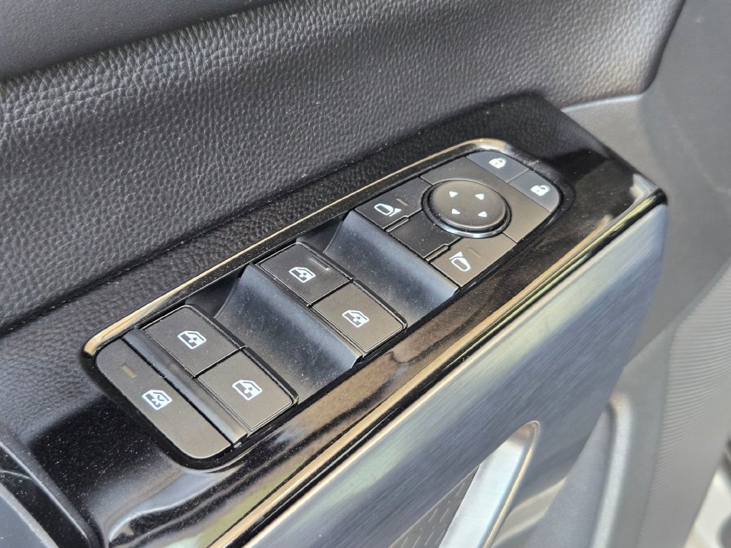Used 2025 Nissan Pathfinder SUV