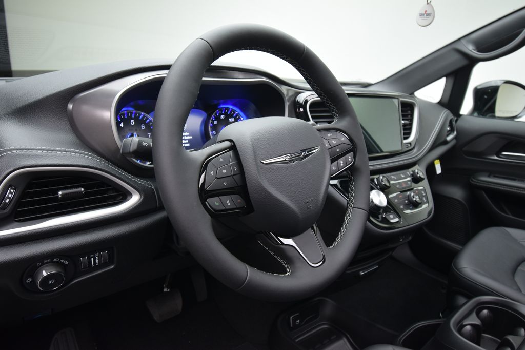 new 2026 Chrysler Pacifica car, priced at $44,465