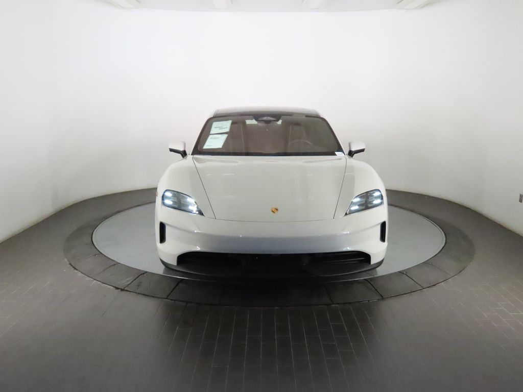 Thumbnail: 2026 Porsche Taycan - 10