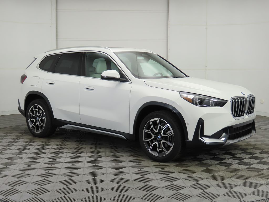 Thumbnail: 2026 BMW X1 - 3